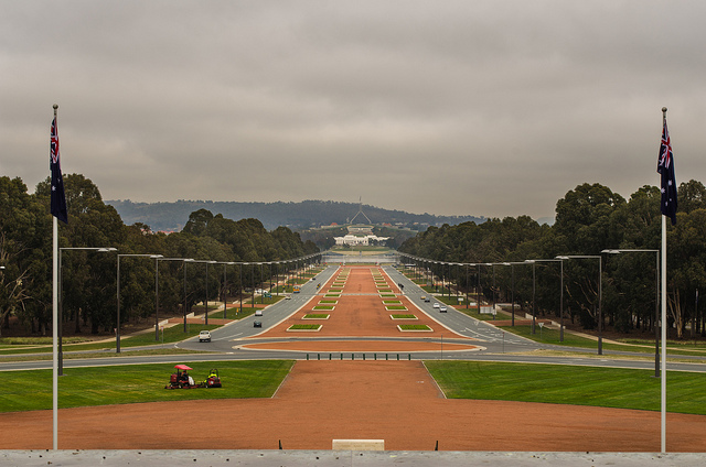 AEST:Time Zone information for Canberra 